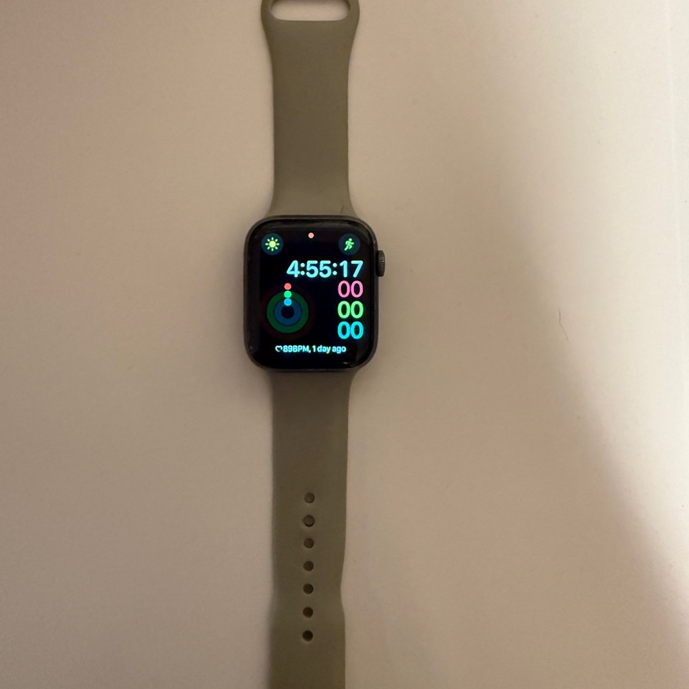 Apple Watch Series 5 44mm